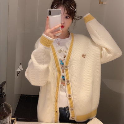 Net red T-shirt women's spring new yellow V-Neck Sweater Korean loose cardigan jacket short top