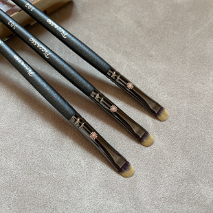 Picasso毕加索302下眼影刷遮瑕刷细节眼影刷卧蚕刷