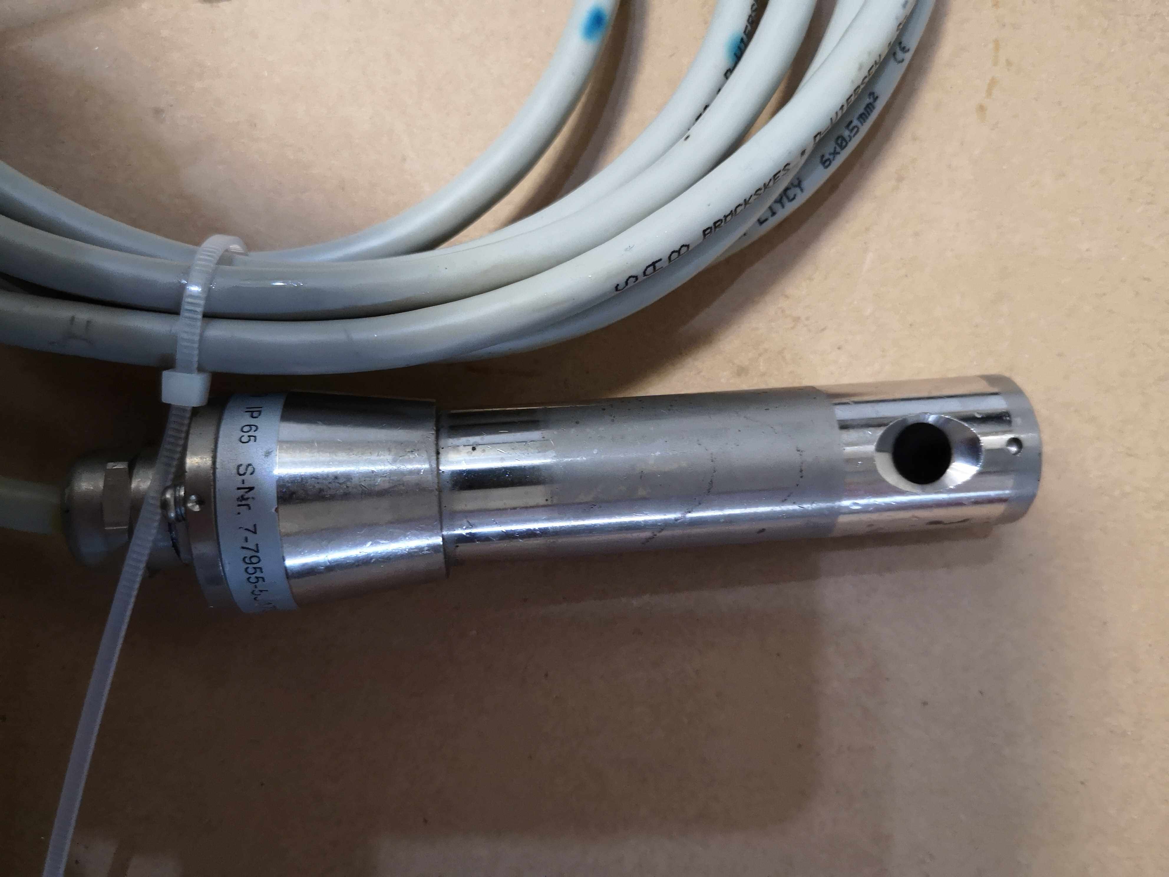 saacke扎克燃烧器火焰探测器fls09老款库存件(非拆机件)低价处理