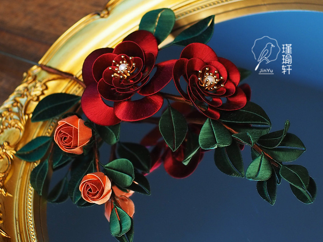 原创红色山茶缠花摆件