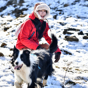 北京森林户外徒步登山旅行防水透气保暖显瘦抓绒软壳衣外套女式