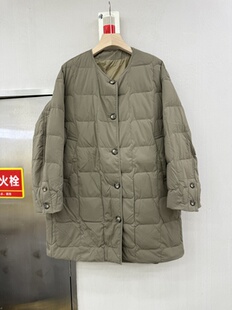 欧货25066时尚 单排扣95白鸭绒羽绒服外套 高级感宽松显瘦圆领长袖