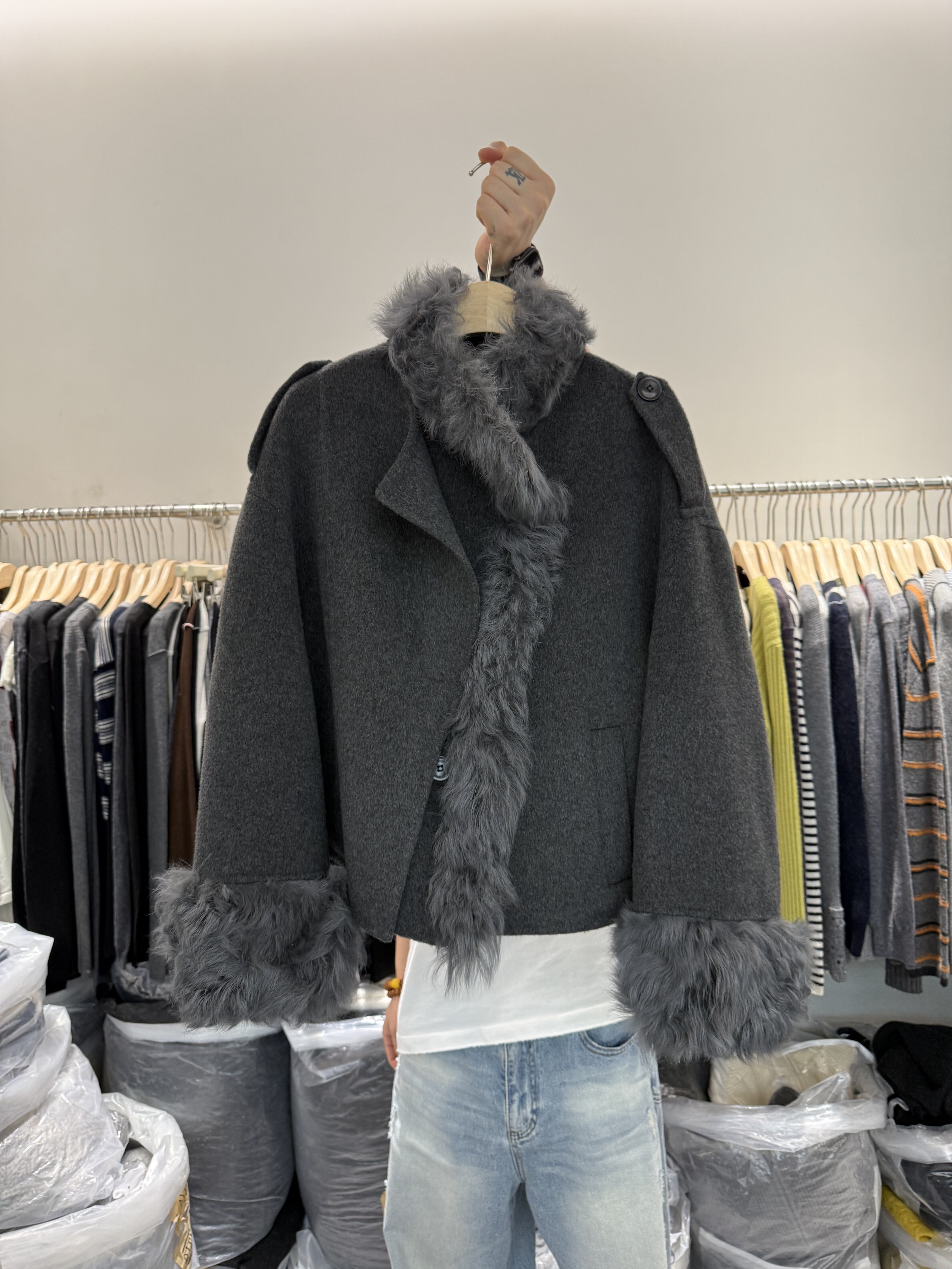 气质毛毛袖拼接皮草羊绒外套女