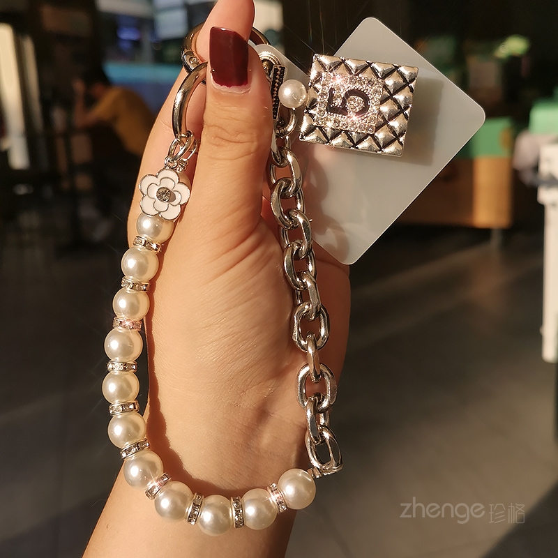 手机挂绳短款手腕链奢华时尚珍珠锁链女手提挂件相机CCD挂饰结实