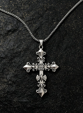 暗黑复古女火焰十字架