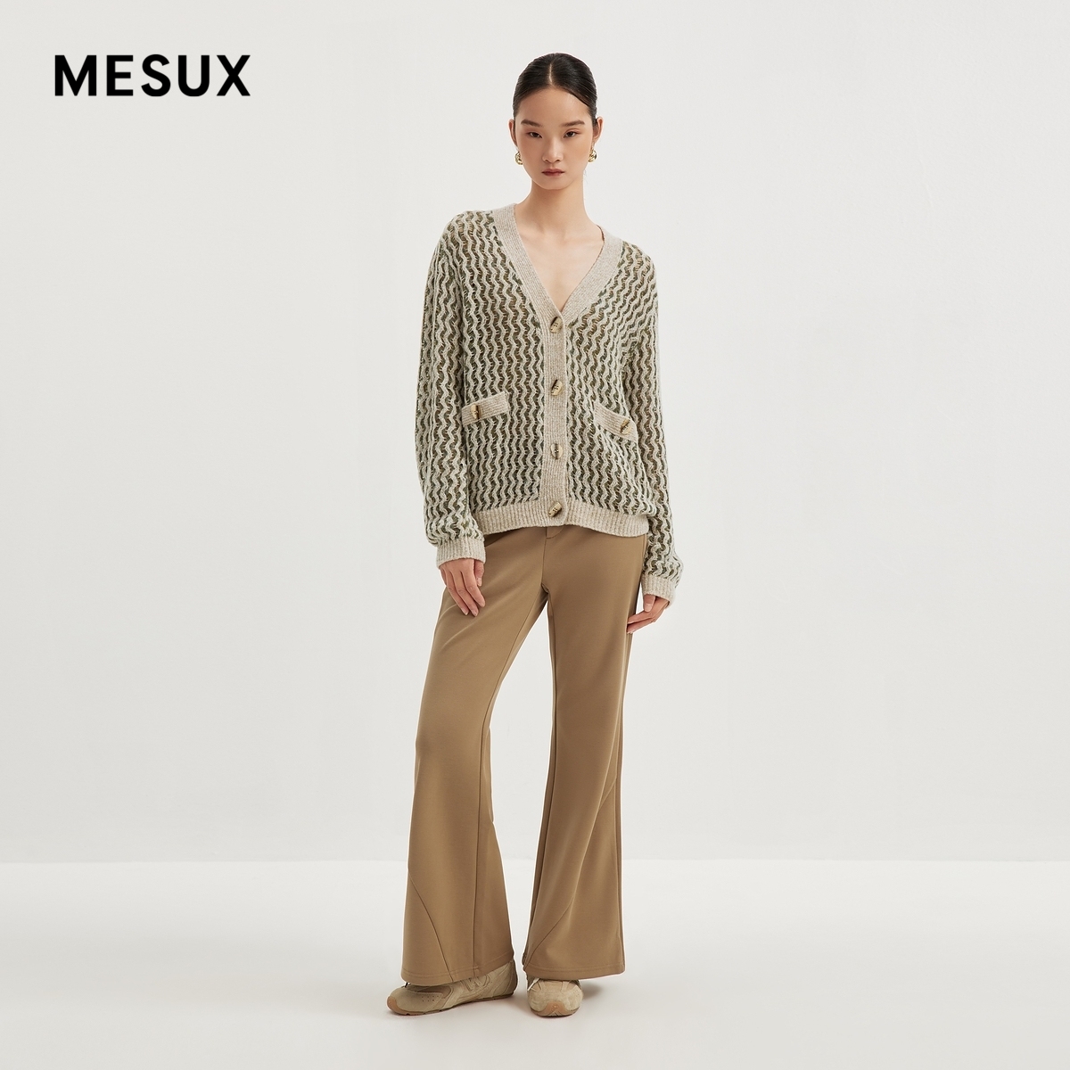 MESUX米岫新品女绵羊毛V领宽松长袖提花开衫MMFUE507