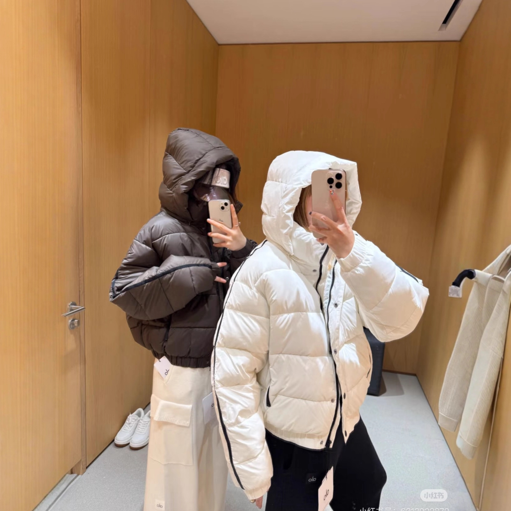 现货2025冬季连帽羽绒服女肯豆外套加厚个性百搭防寒保暖棉服