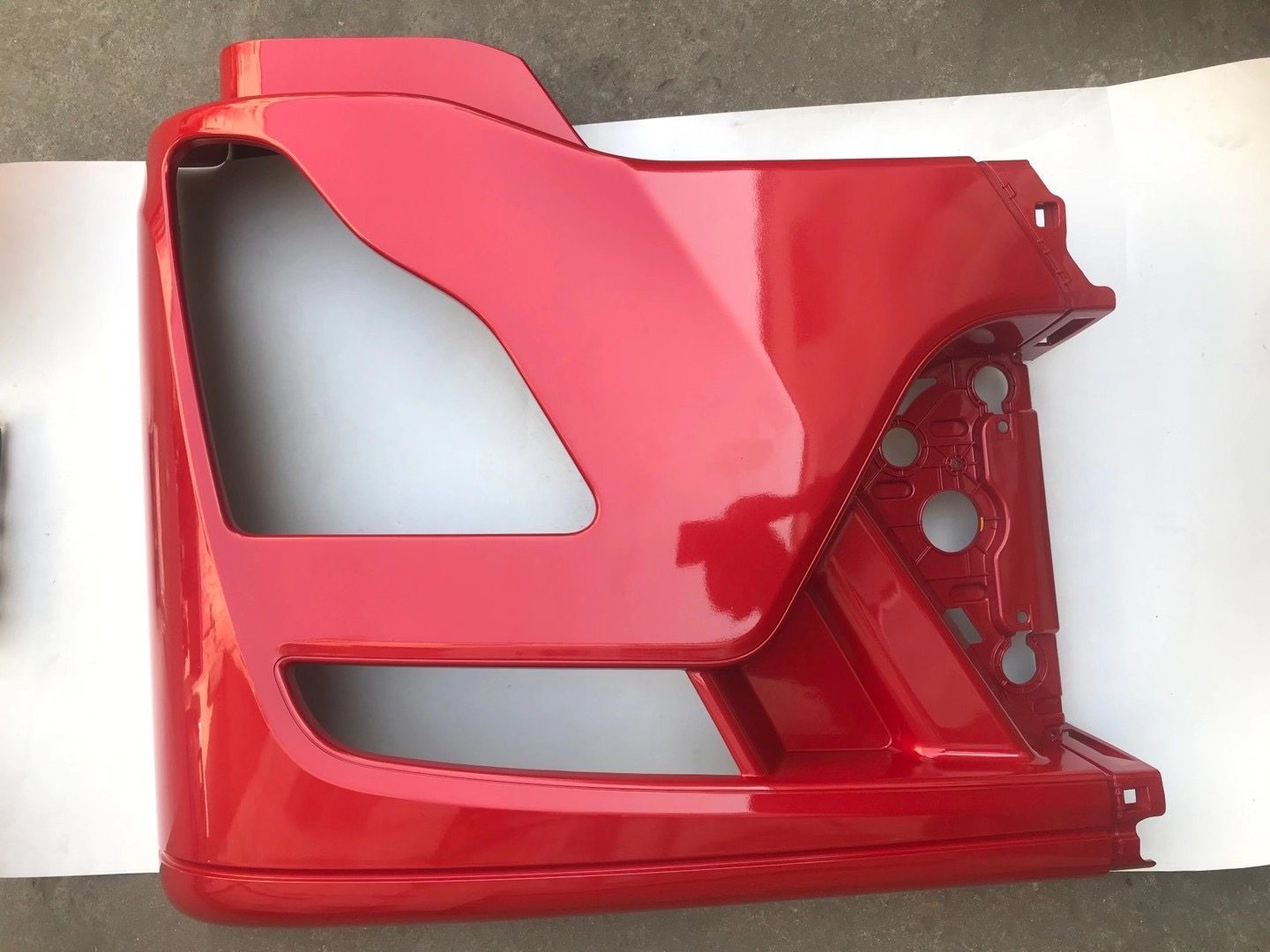 DONGFENG TIANLONG KL 라이트 프레임에 적합 465 중국어 레드 범퍼 장식 560 헤드 라이트 프레임 어셈블리 450 플라스틱 바구니