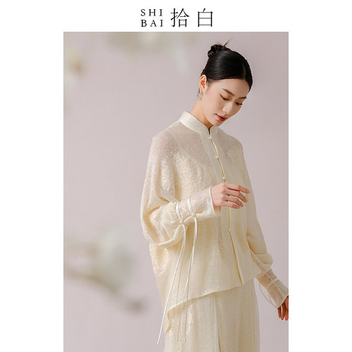 拾白新中式气质蝙蝠袖两件套