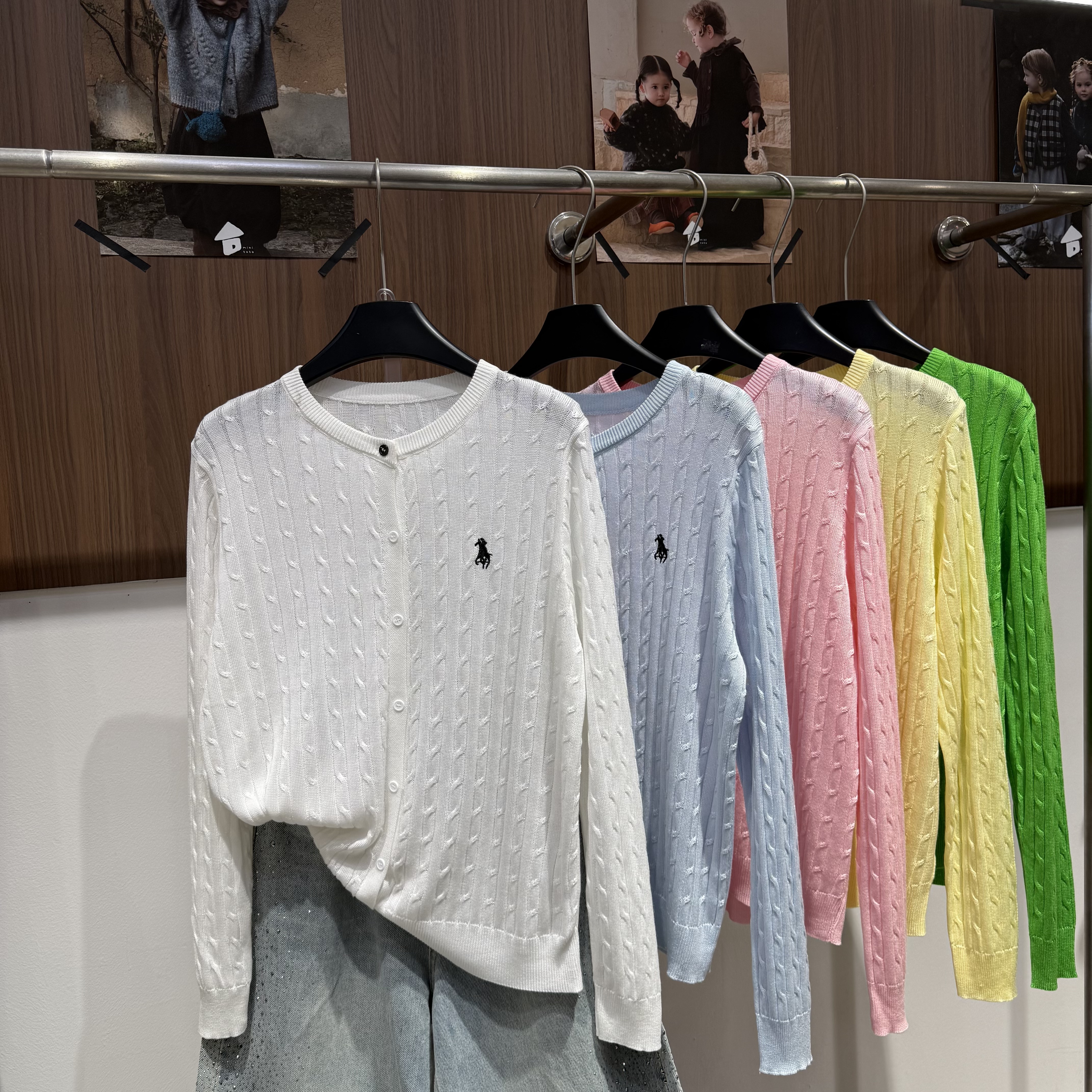 老钱风小马刺绣麻花羊绒针织外套女春日韩系复古休闲百搭毛衣开衫