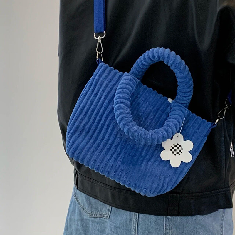 小众灯芯绒水桶包2023新款秋冬毛绒斜挎小包可爱毛毛手提包托特包,箱包皮具/热销女包/男包,水桶包,淘宝优惠券,粉丝福利购,淘宝优惠卷