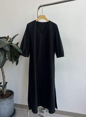 GOLDEN BARRY｜金和百瑞2025年夏通勤黑色气质连衣裙301286