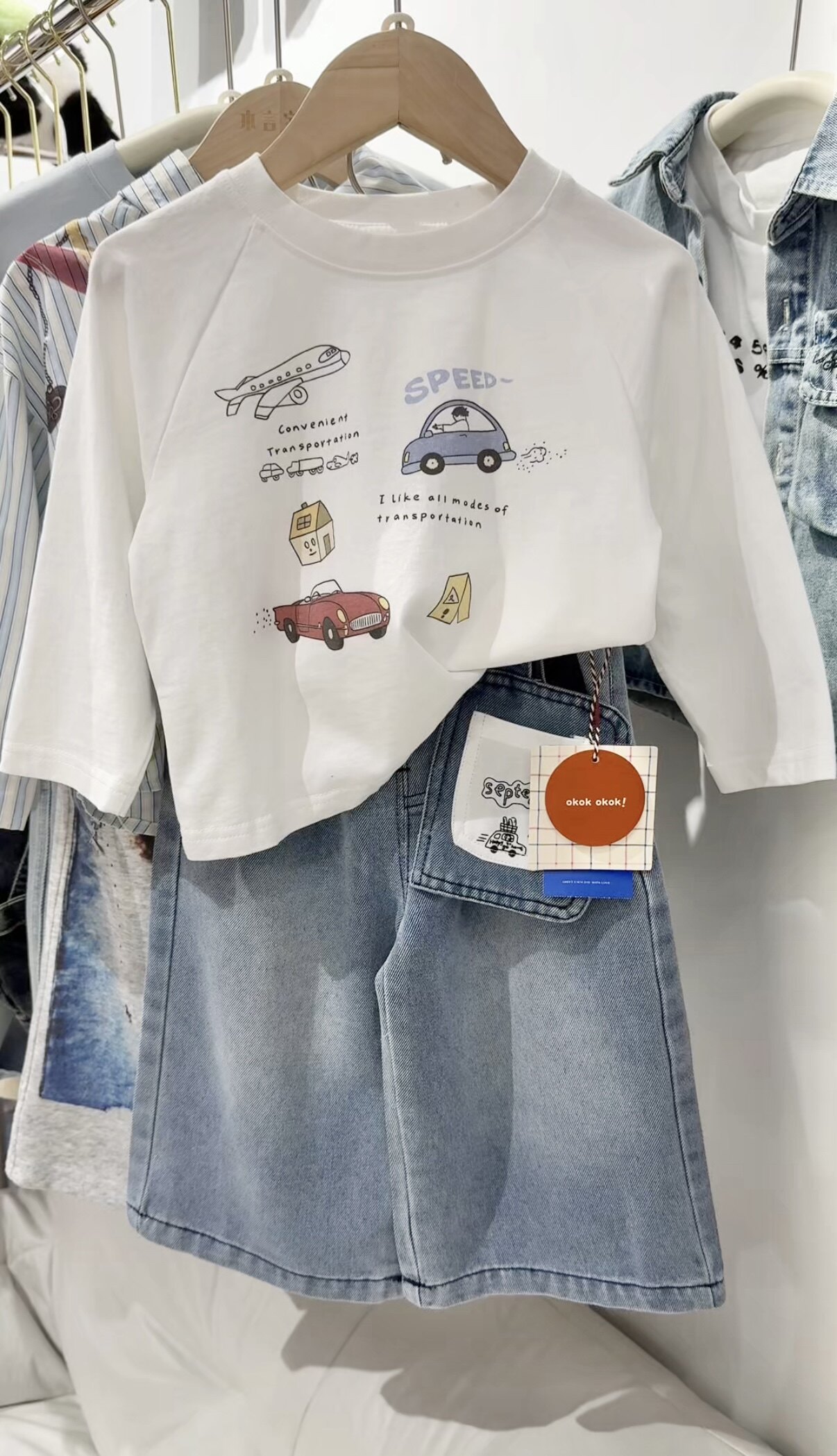 男童韩版洋气套装2026春款小童卡通印花圆领上衣+百搭直筒牛仔裤