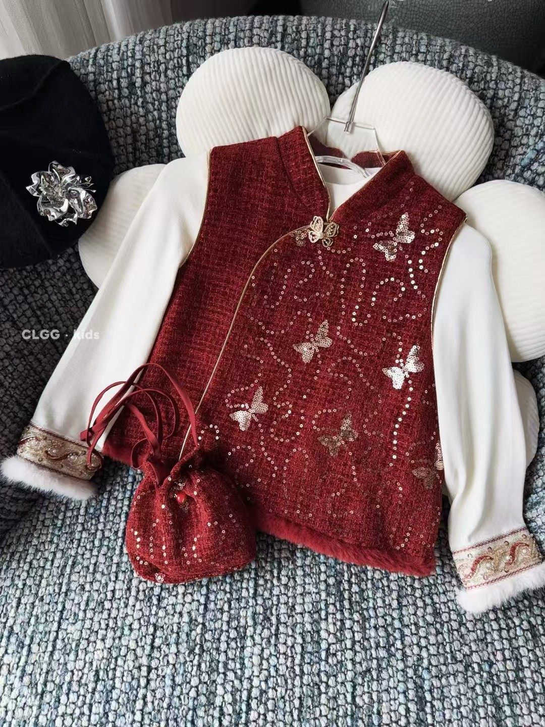 女童新中式年款套装2026儿童拜年服重工艺亮片马甲+国风打底衫
