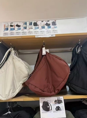 大容量 出游通勤好帮手！斜挎手提单肩内分区蓬松情侣挎包481663