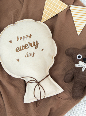 ins韩国男女宝宝周岁百天拍照道具纪念定制手工刺绣气球抱枕布艺