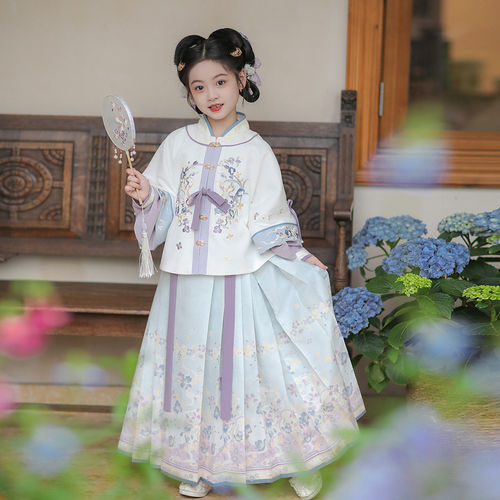 女童汉服明制刺绣马面裙套装