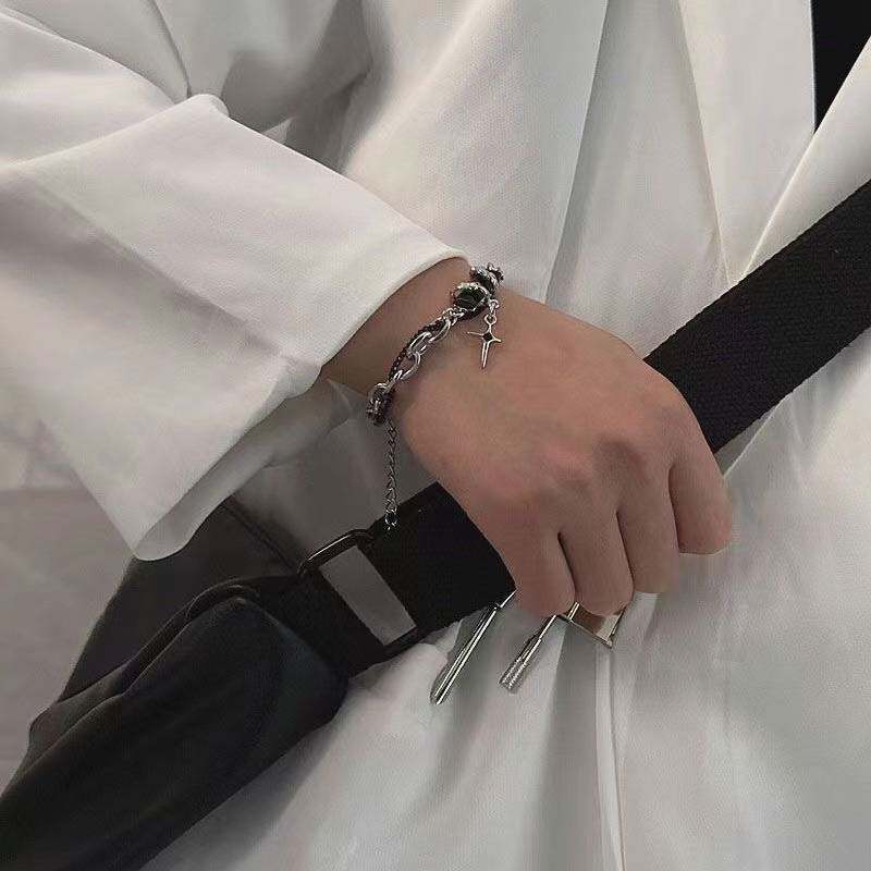 星体缠绕黑钻手链男女百搭ins小众设计轻奢高级感情侣手饰潮钛钢
