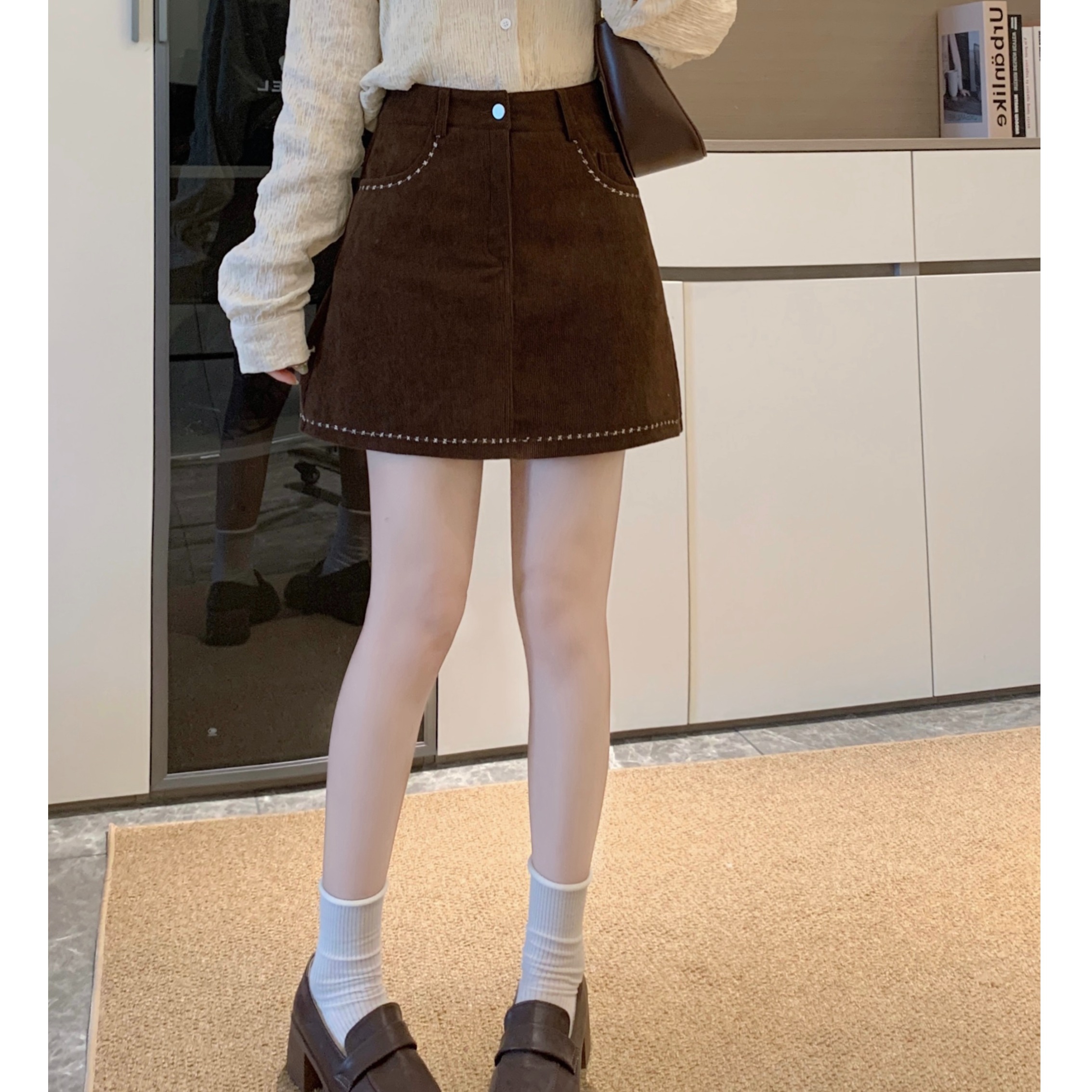 半身裙秋冬A字裙高腰裙子短裙子