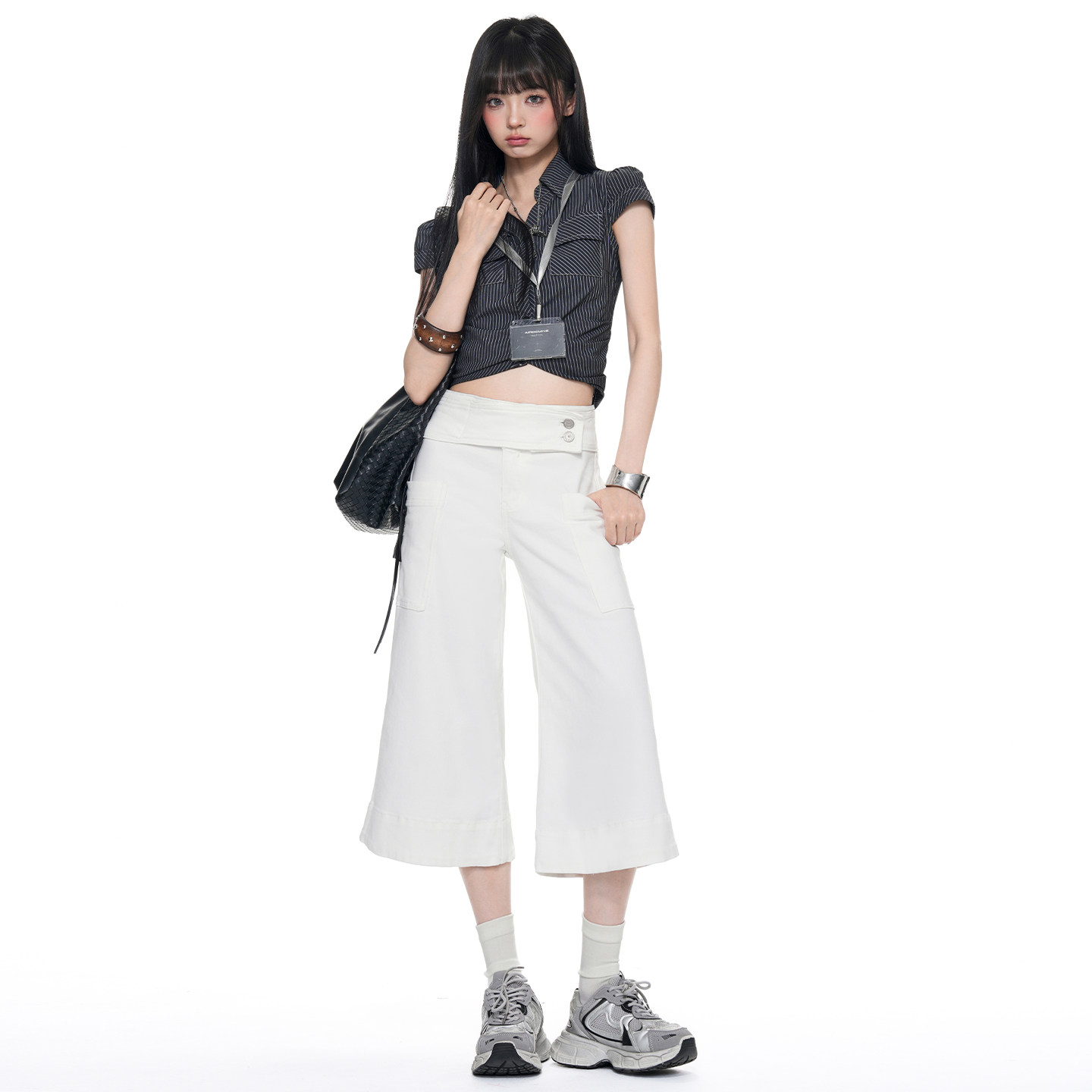 白色微喇七分牛仔裤女小个子宽松休闲直筒水洗
