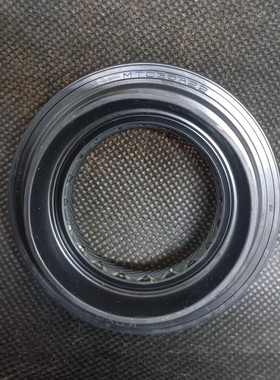MT035A22  90311-35032 90311-350583 半轴油封