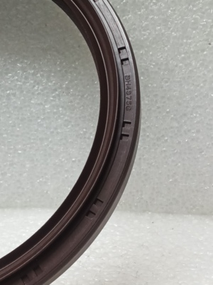 BH4375G  90611-95008  尺寸 95X115X90./12mm 曲轴后油封