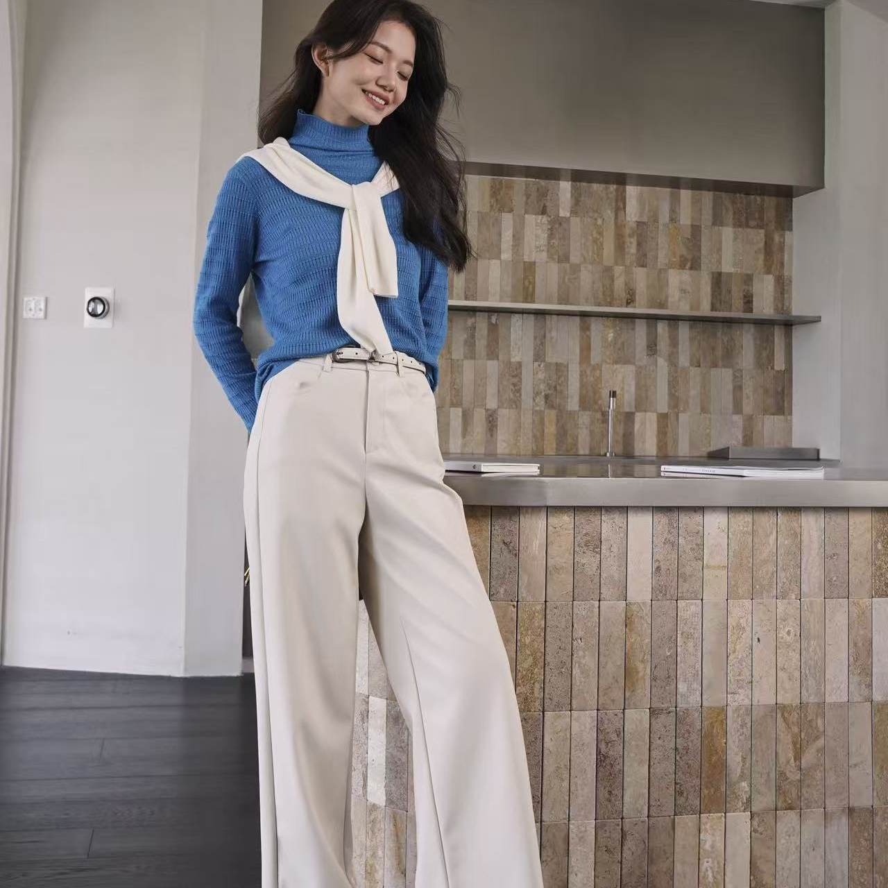 裤长102cm起，每大一码增加0.6cm