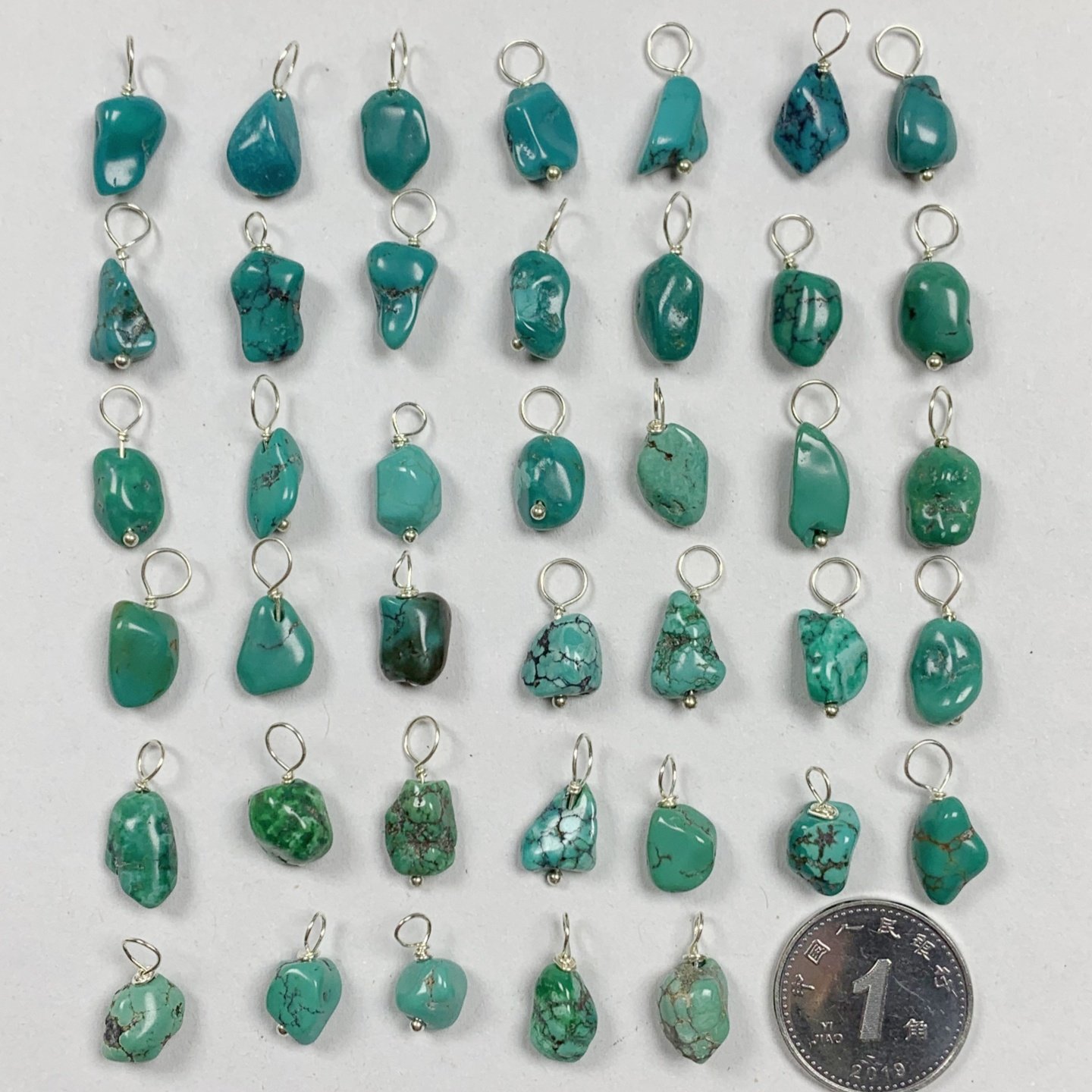 天然绿松石原石随型小吊坠耳饰diy项链女文玩佛珠手串小提溜配饰