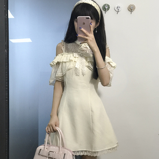 温柔高级感甜美减龄白色蕾丝露肩连衣裙气质斗篷公主短裙子女夏季