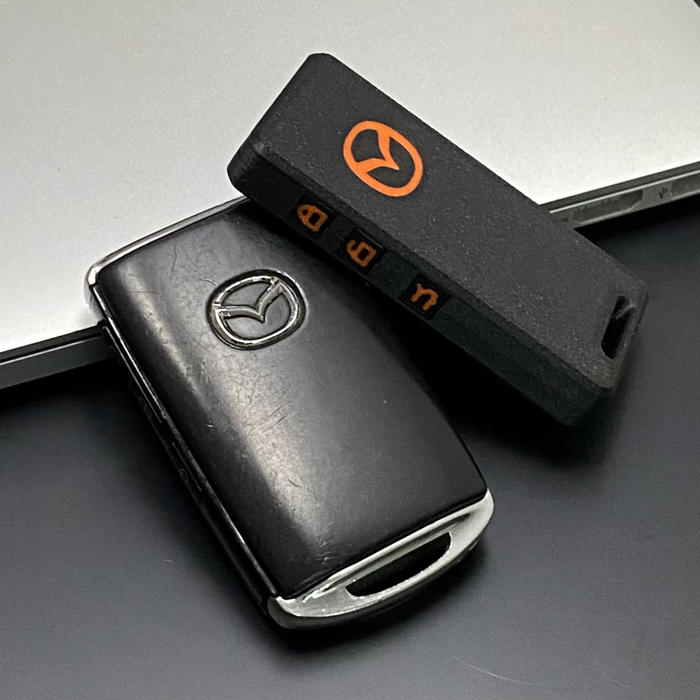 适用于马自达3昂克赛拉新款马自达CX30次世代CX5钥匙改装替换壳