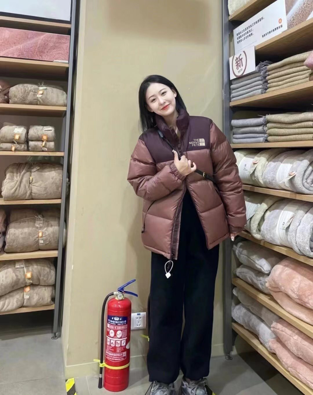 北面羽王1996羽绒服美版700蓬经典酒红莆田加厚男女面包冬季短款