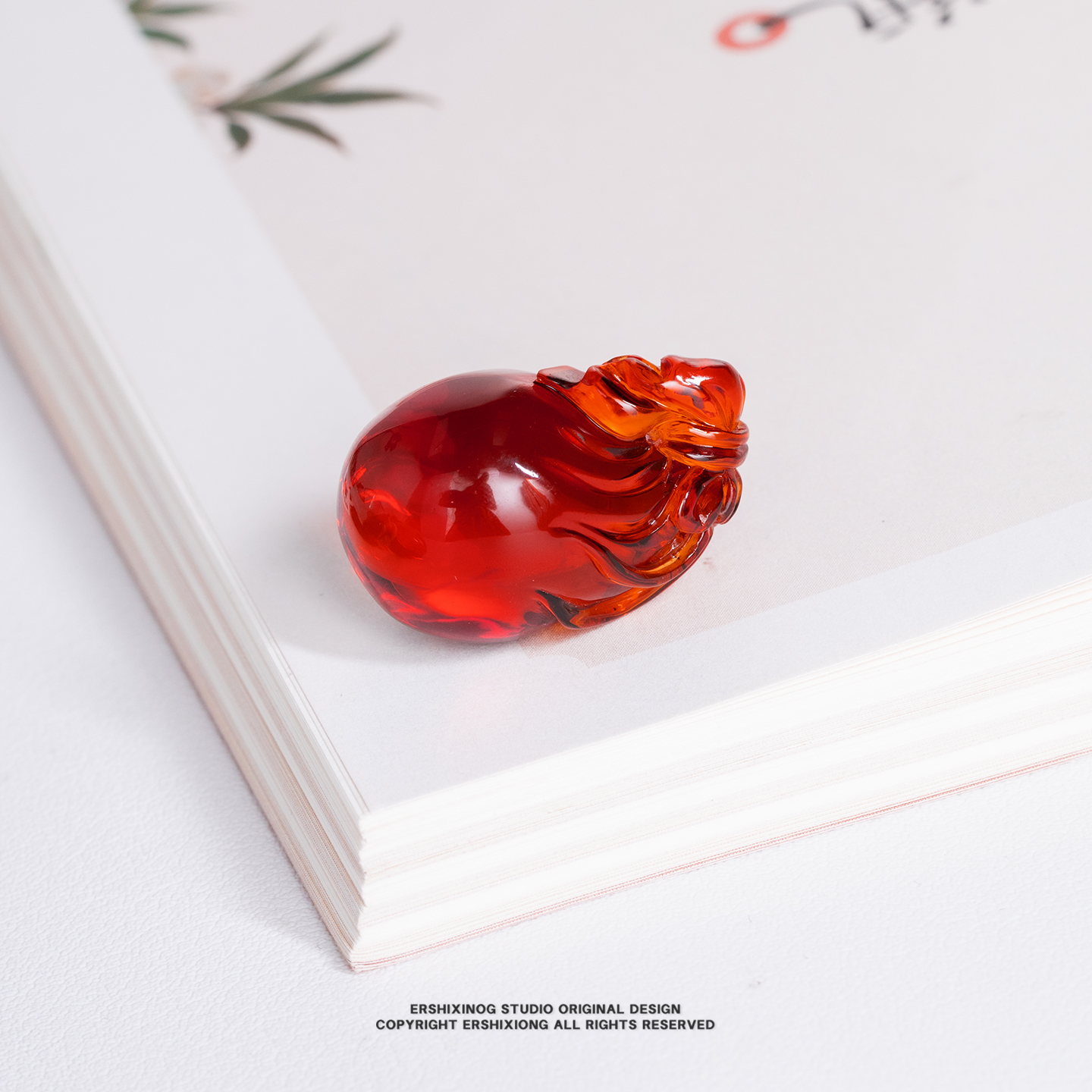 孤品收藏级缅甸酒红稀有玻璃底血珀立体钱袋（代代有钱）吊坠
