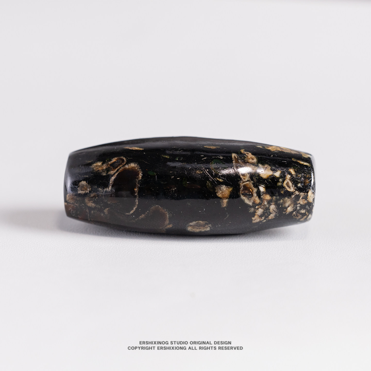 馆藏级•百年孤品天然最古老功效型琥珀稀有乌兰花翁珀桶珠大尺寸