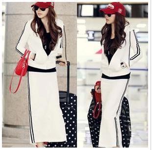 2025春季新品半身裙套装女运动服休闲连帽外套抽绳白色大码两道杠