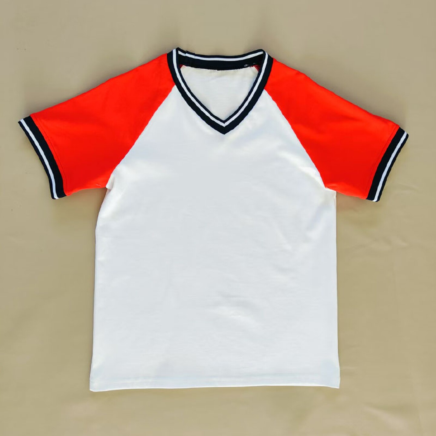 夏季白色校服短袖大红插肩袖藏蓝v领拼白条男女通用班服T恤POLO衫