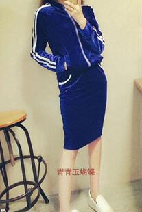 2025春夏新款黑色金丝绒拉链外套女包臀短裙休闲运动套装明星同款