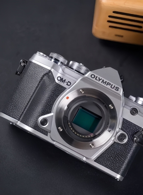 Olympus/奥林巴斯 E-M5 Mark III 专业高清微单相机触摸屏4K视频