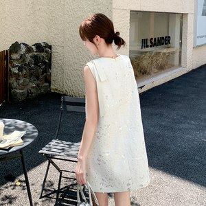 重工无袖小香风连衣裙女夏季2025新款高级感显瘦短款小个子直筒裙图片