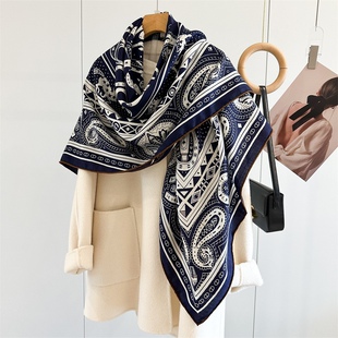 生日礼物推荐真丝羊毛围巾爱心骏马方巾经典时尚款大披肩秋冬保暖