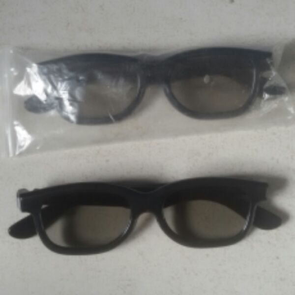 Lunettes VR ou 3D - Ref 1229659 Image 1
