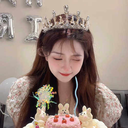 新娘婚纱王冠高级感生日皇冠头饰女神十八岁成人发箍头冠大气公主