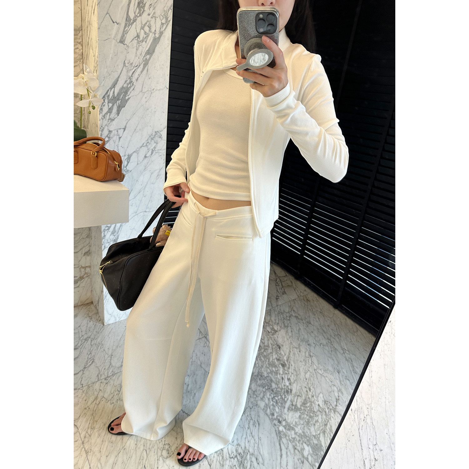 腰头抽绳空气棉软软版型直筒裤