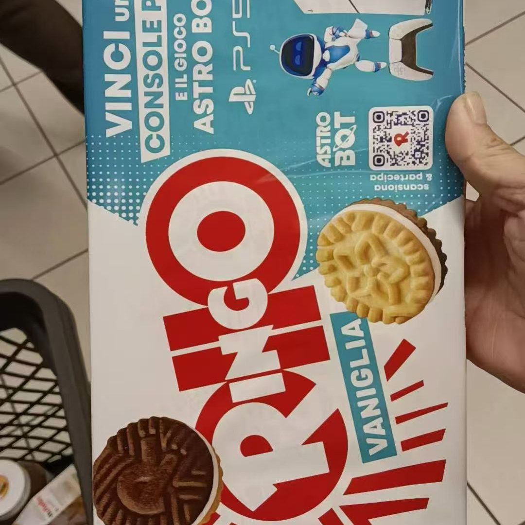 现货意大利原装RINGO鲜奶香草夹心巧克力夹心饼干 330克