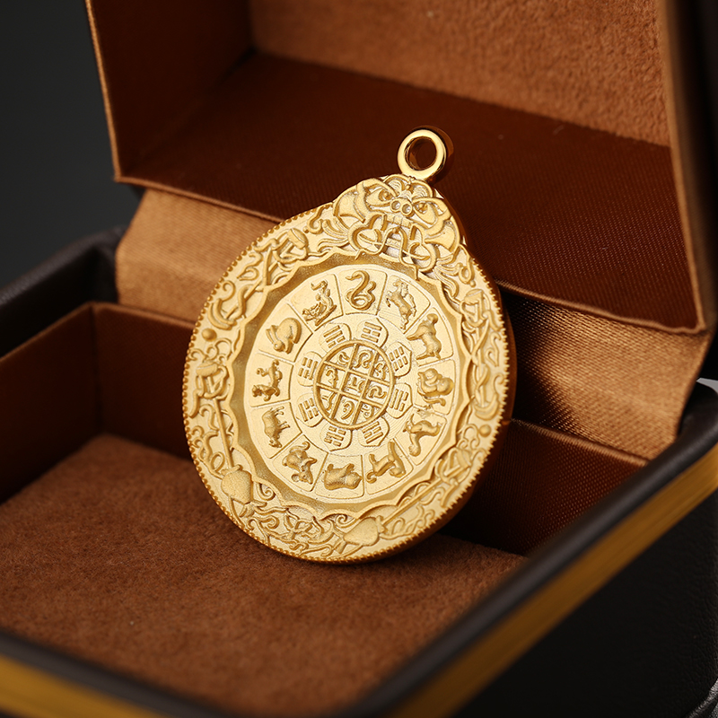 藏式莲花生大士文殊九宫八卦牌吊坠古法黄金纯足金12生肖实心项链