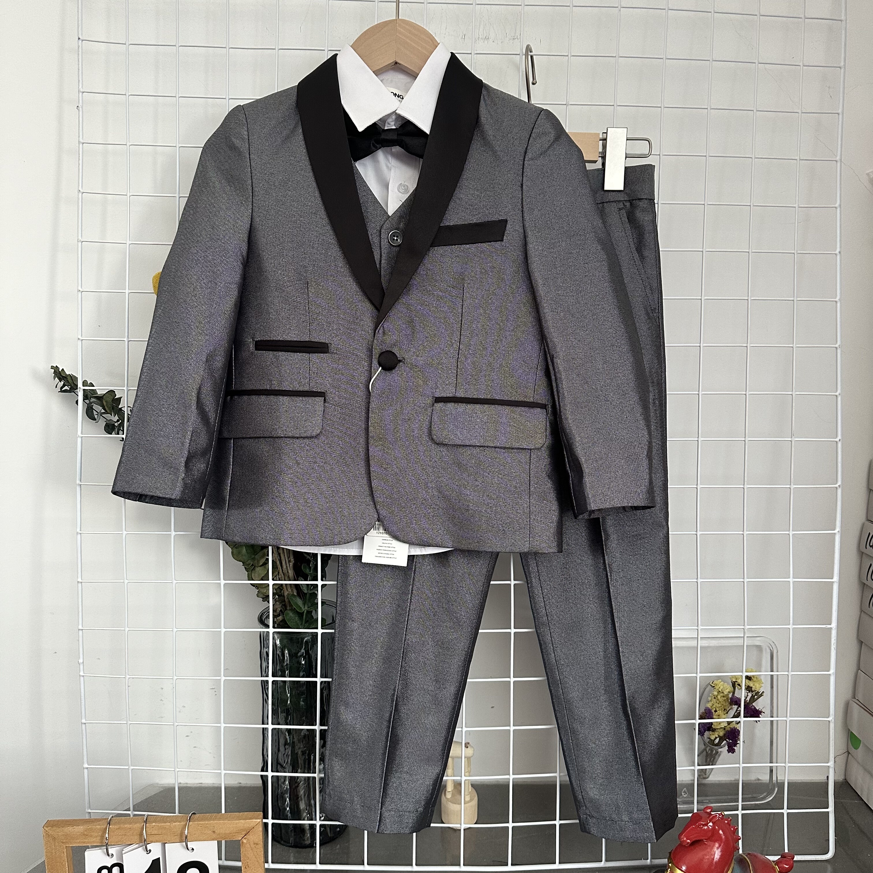 超帅 宝er汪 春 灰色西装礼服套装 4件套 7501