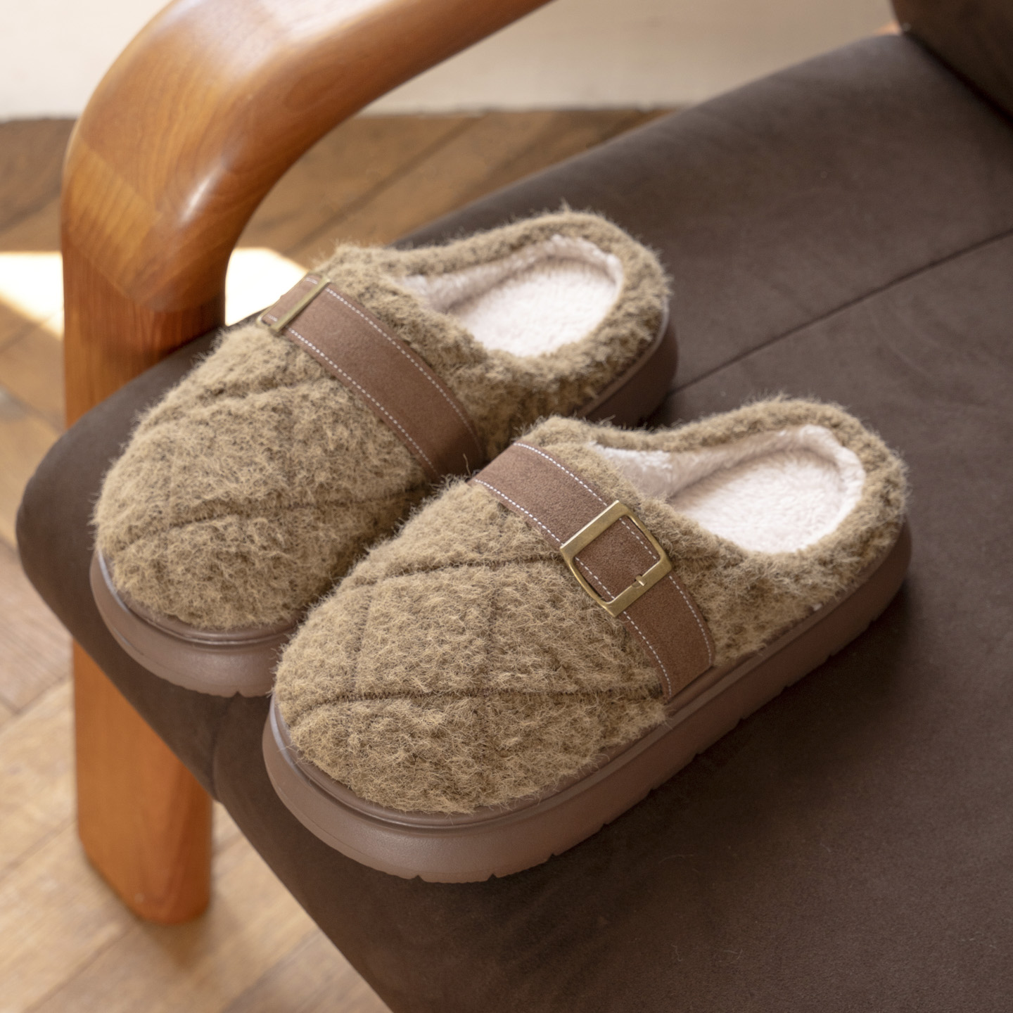 新款时尚百搭情侣居家毛毛拖鞋女秋冬季室内加绒保暖防滑棉拖鞋男