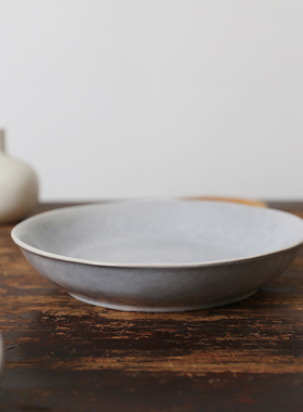 出口原单灰色窑变斑驳晕染手作风手工不规则圆形陶瓷汤盘平碗实用