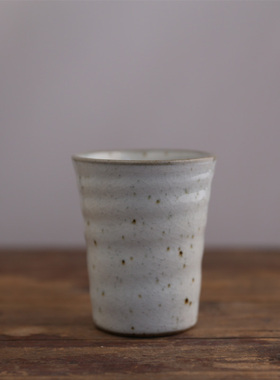 现货日本制造原装进口纯手工手作和风日式白色陶马克杯牛奶果汁杯