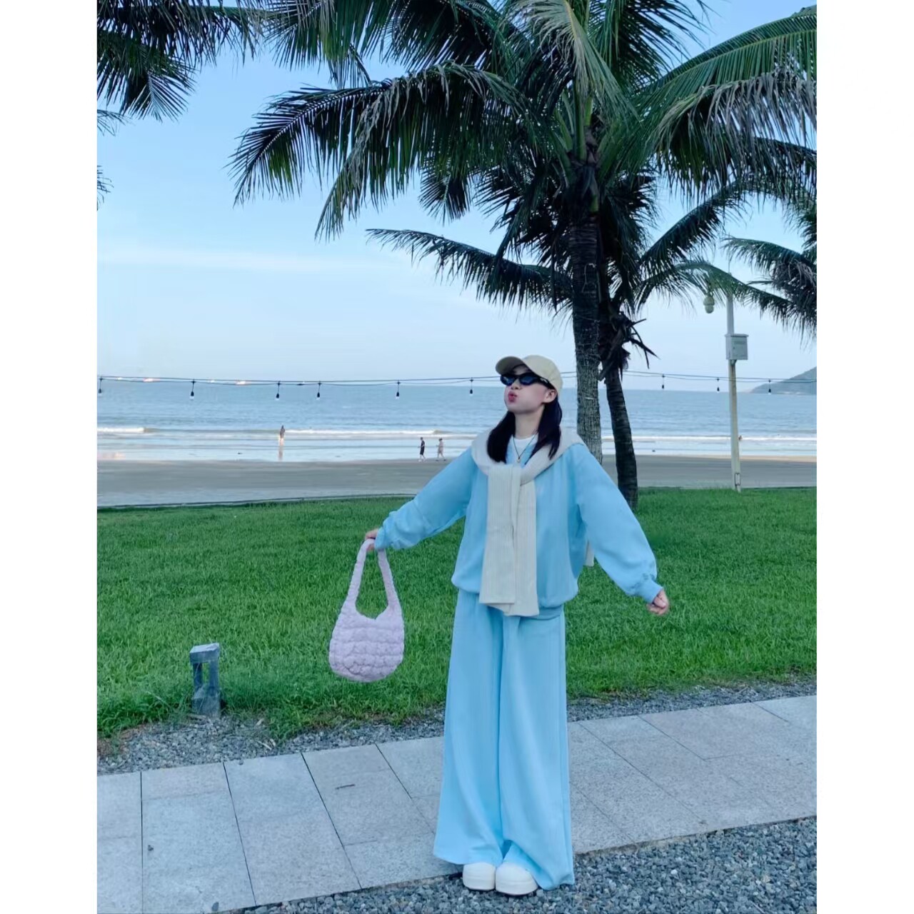 韩版时尚蓝色套装女秋季气质百搭温柔风卫衣显瘦休闲阔腿裤两件套