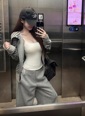 慵懒风休闲运动套装女秋季条纹连帽卫衣外套灰色宽松阔腿裤两件套